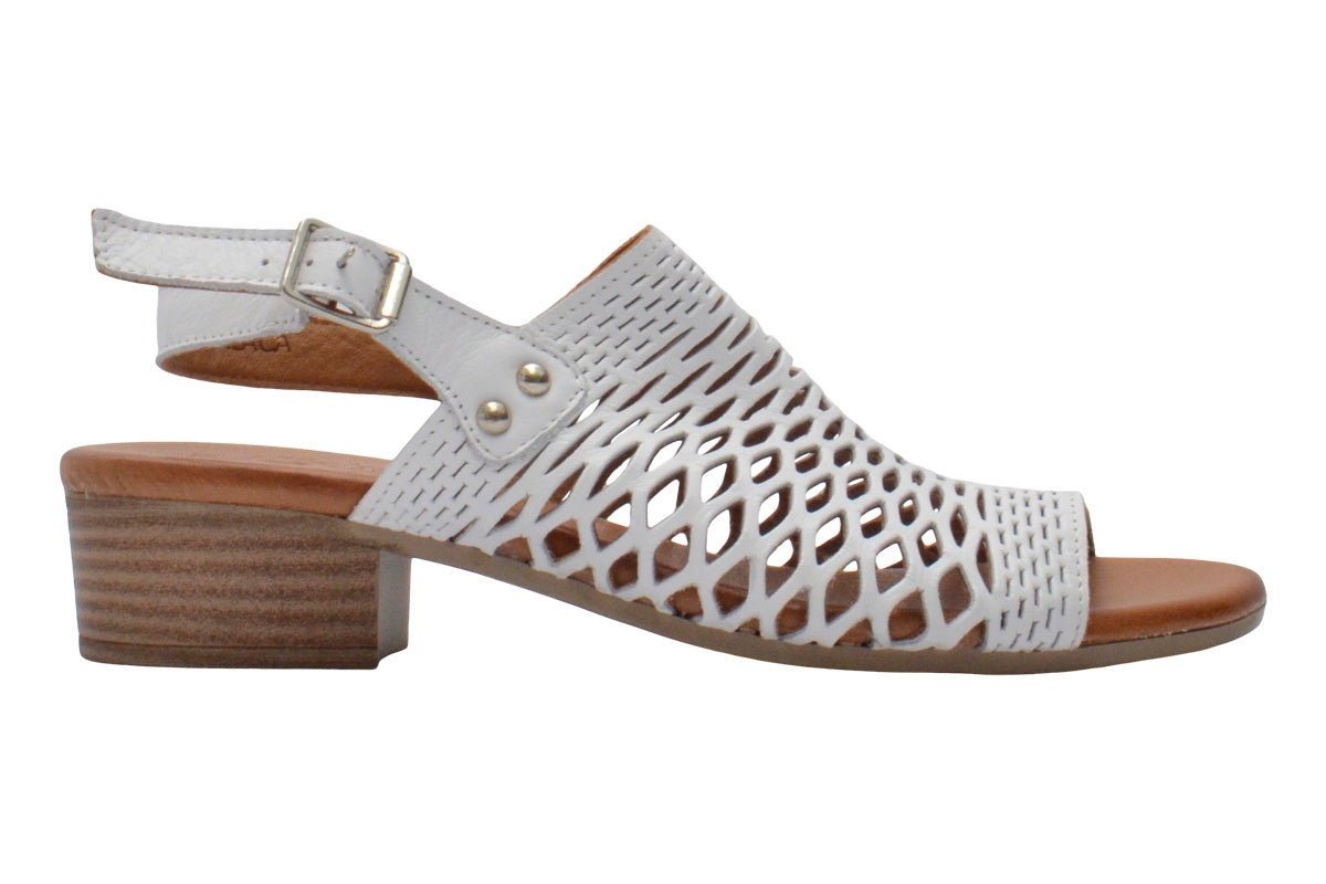 Cabello Alaca Tan Womens