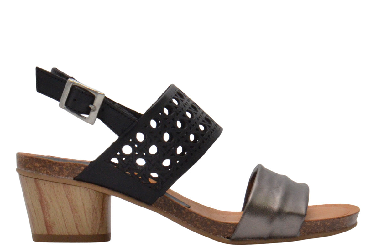 Zeta Blondie White/Silver Womens